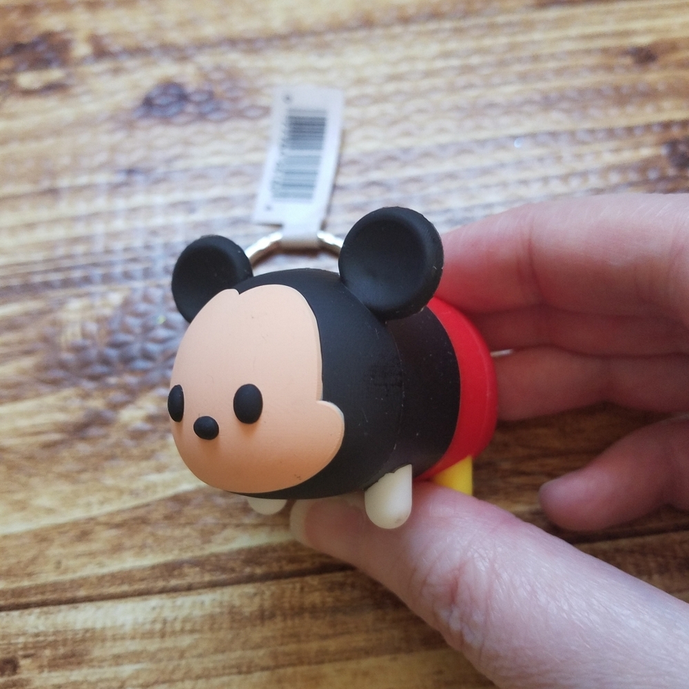 Disney Tsum Tsum Mickey Mouse Mystery Keychain Clip Purse Pal